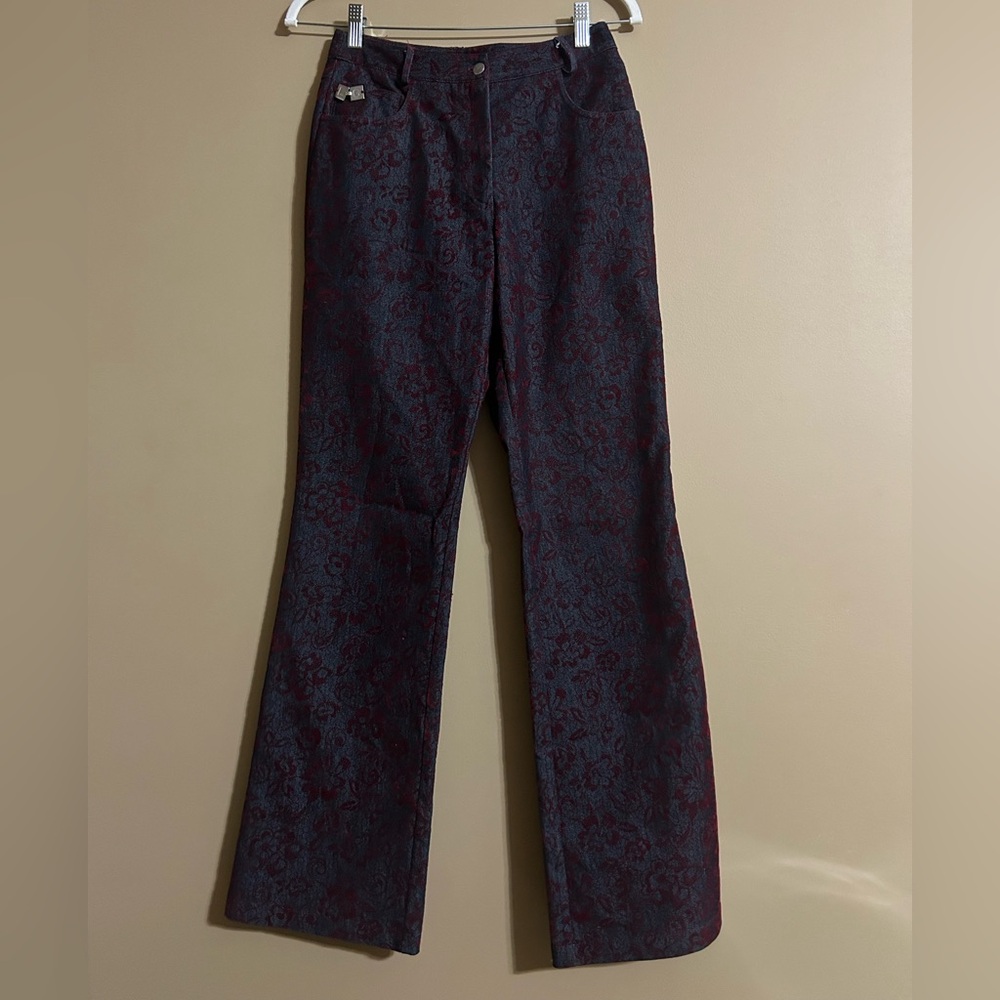 Lynn cantin for poems Elegant Red floral design blue jeans Women's